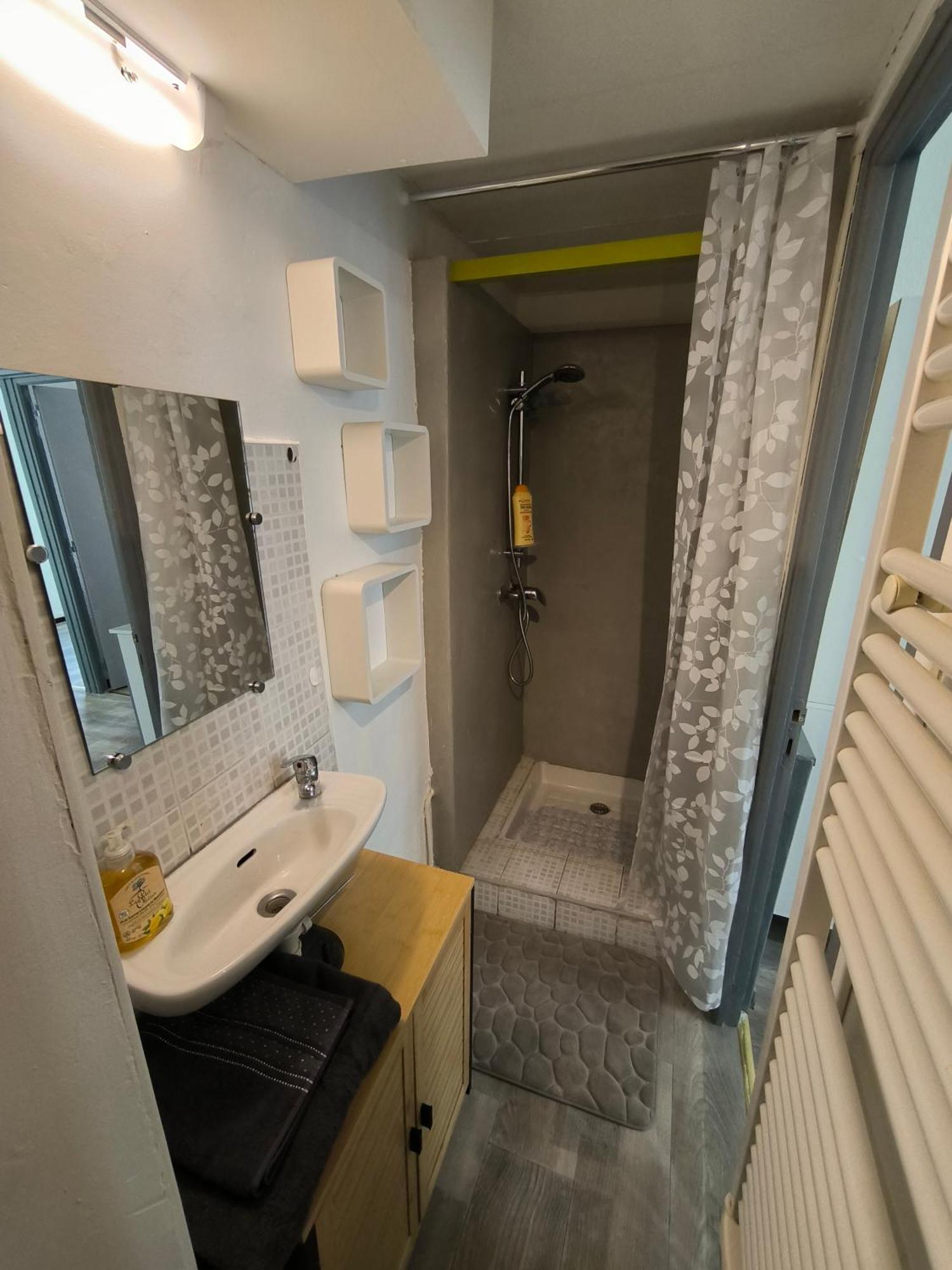 Appartement Chaleureux Dans Le Centre De